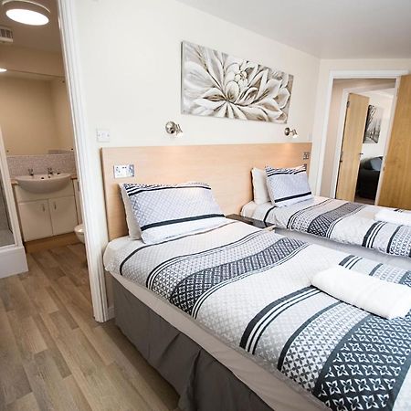 אדינבורו Lochend Serviced Apartments מראה חיצוני תמונה