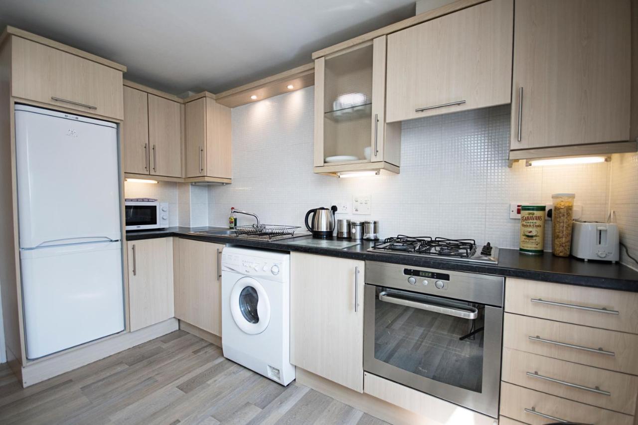 אדינבורו Lochend Serviced Apartments מראה חיצוני תמונה
